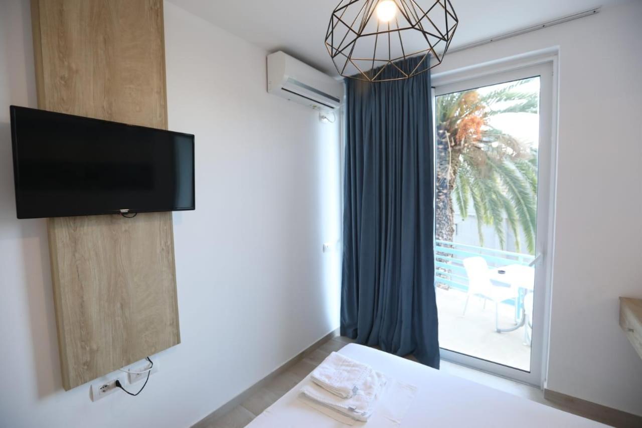 Apart-Hotel Alvi Sarande Exterior photo